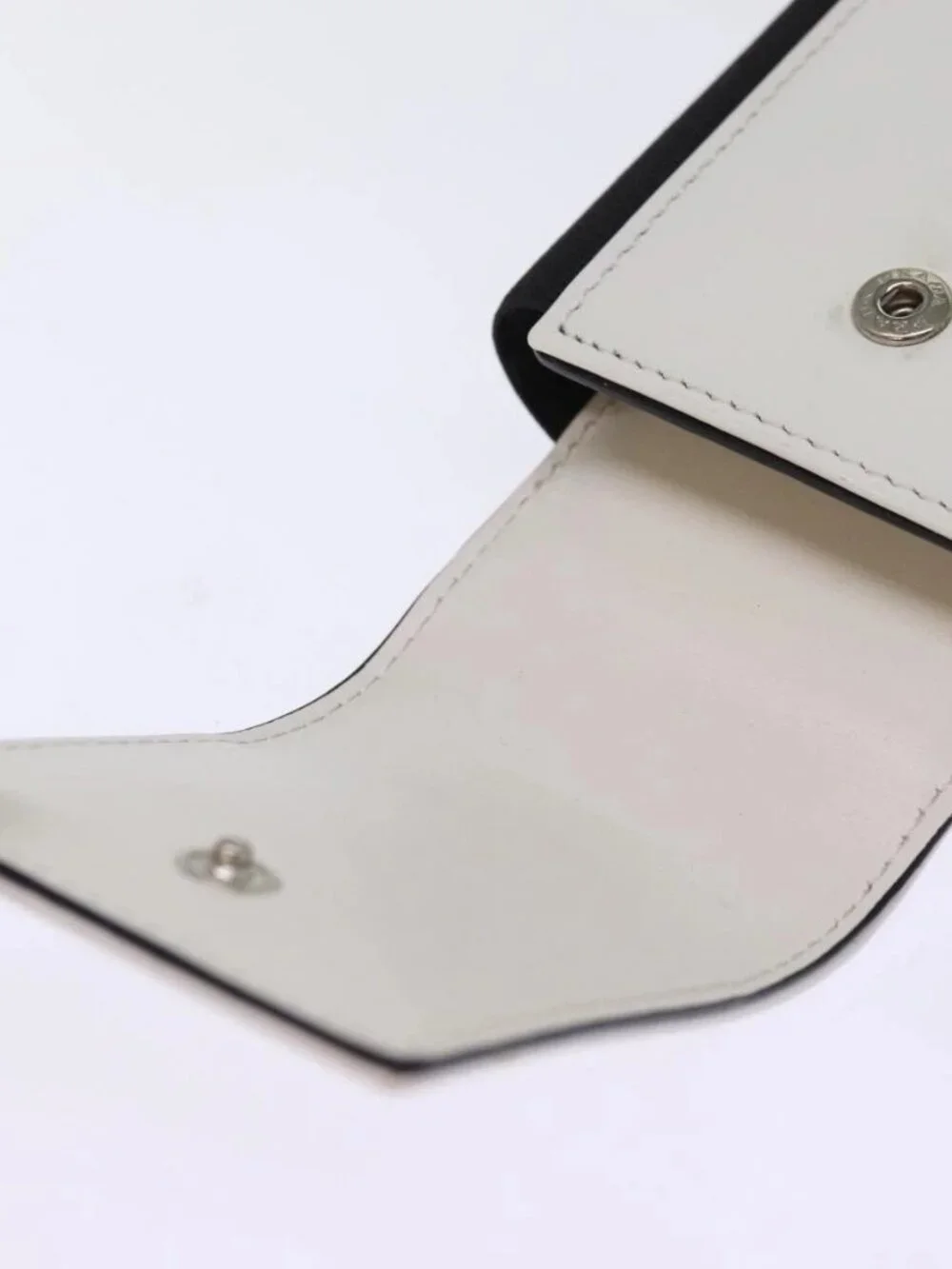 PRADA Cell Phone Case Patent leather White Auth 75214V